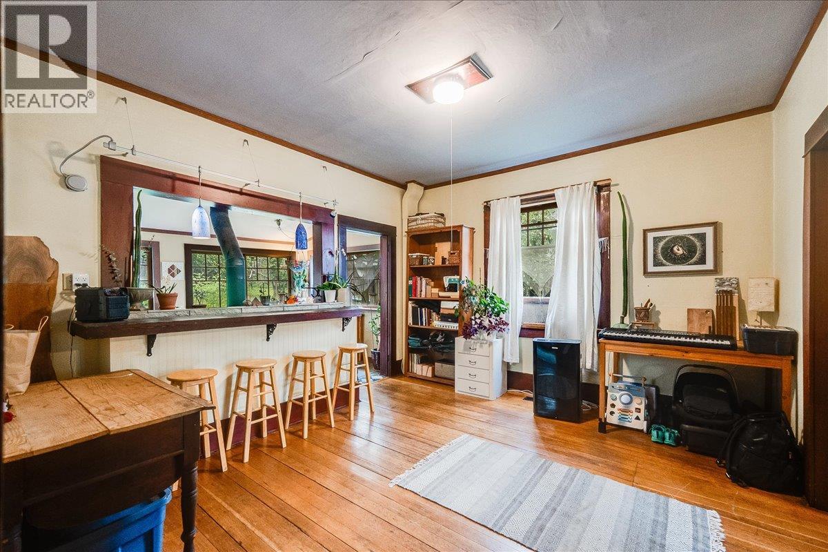 Photo 22 of 222 Observatory Street, Nelson BC