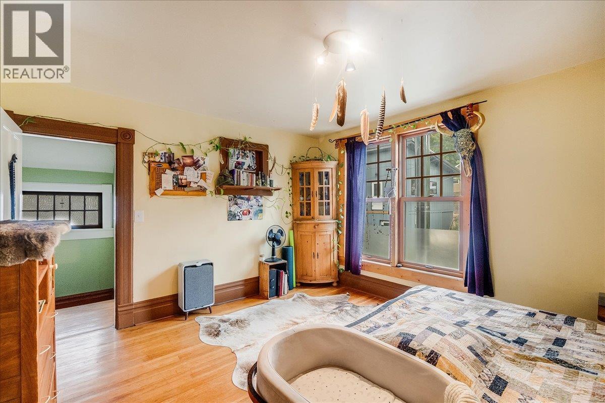 Photo 38 of 222 Observatory Street, Nelson BC