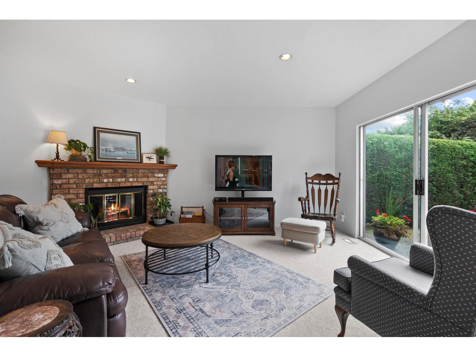 Photo 13 of 2304 151 A Street, Surrey BC