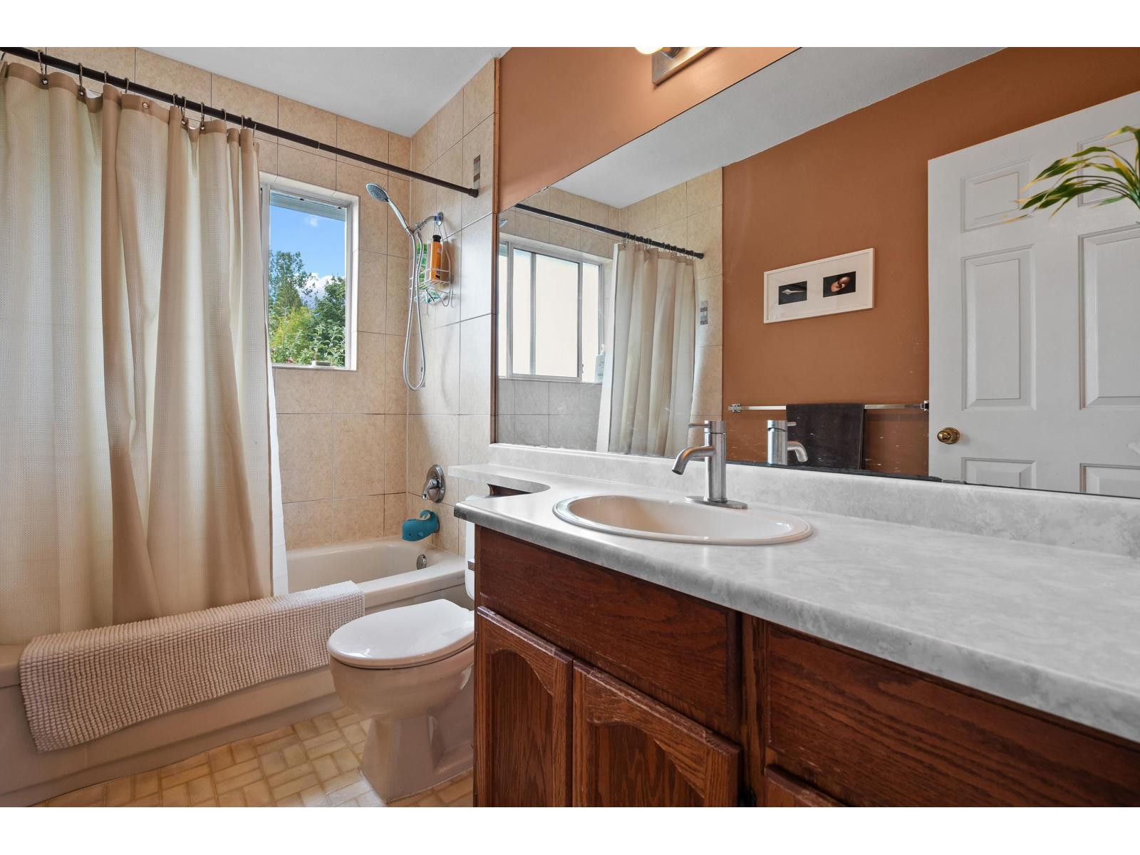Photo 26 of 2304 151 A Street, Surrey BC