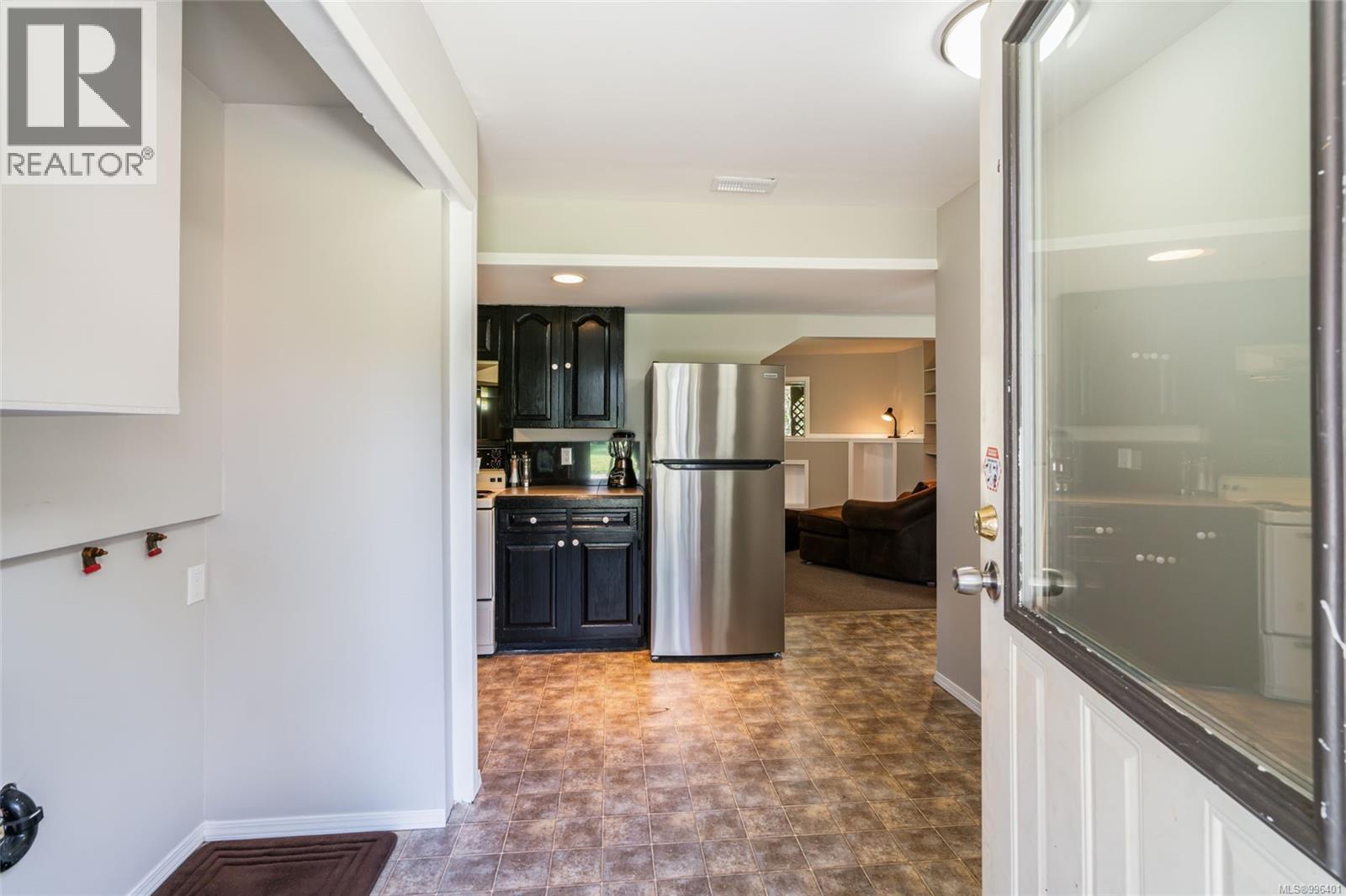 Photo 31 of 1121 Harewood Mines Rd, Nanaimo BC