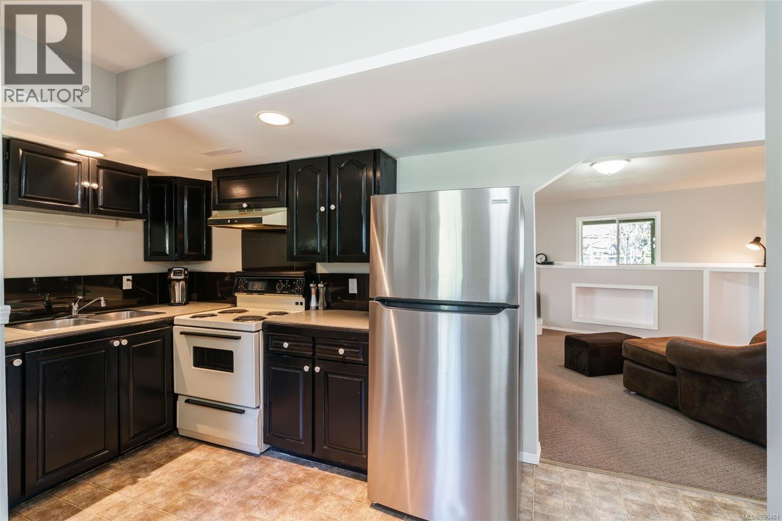 Photo 37 of 1121 Harewood Mines Rd, Nanaimo BC