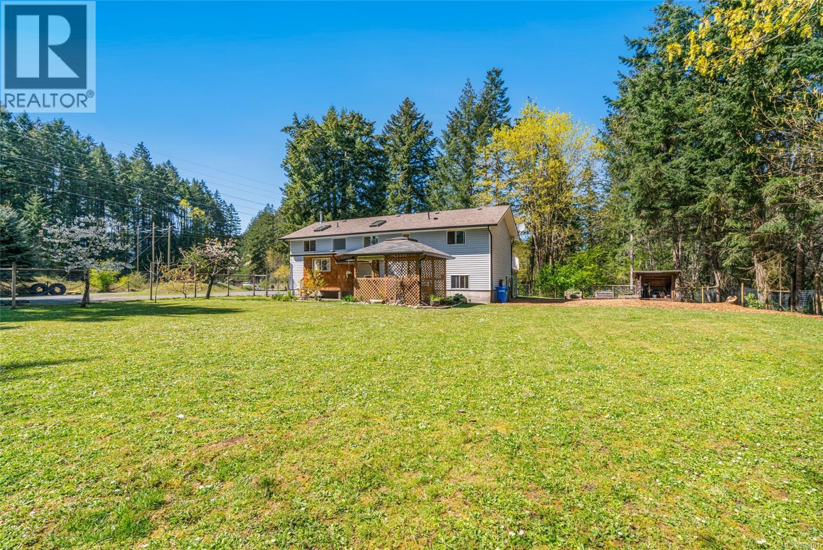 Photo 3 of 1121 Harewood Mines Rd, Nanaimo BC