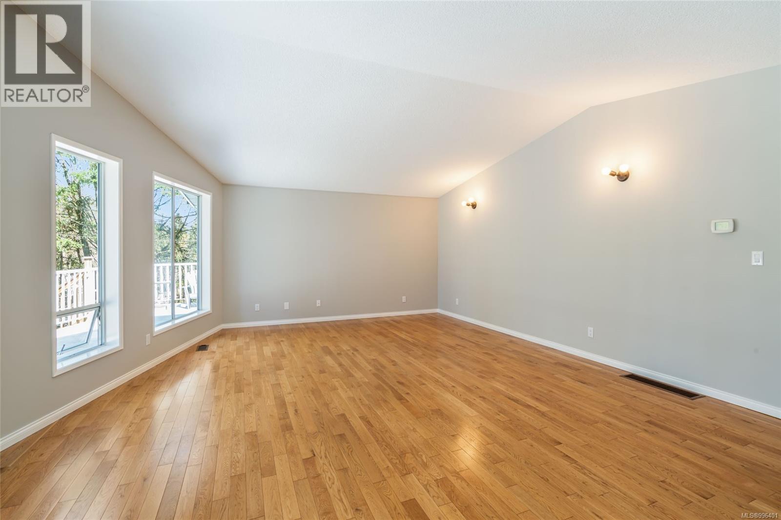 Photo 51 of 1121 Harewood Mines Rd, Nanaimo BC