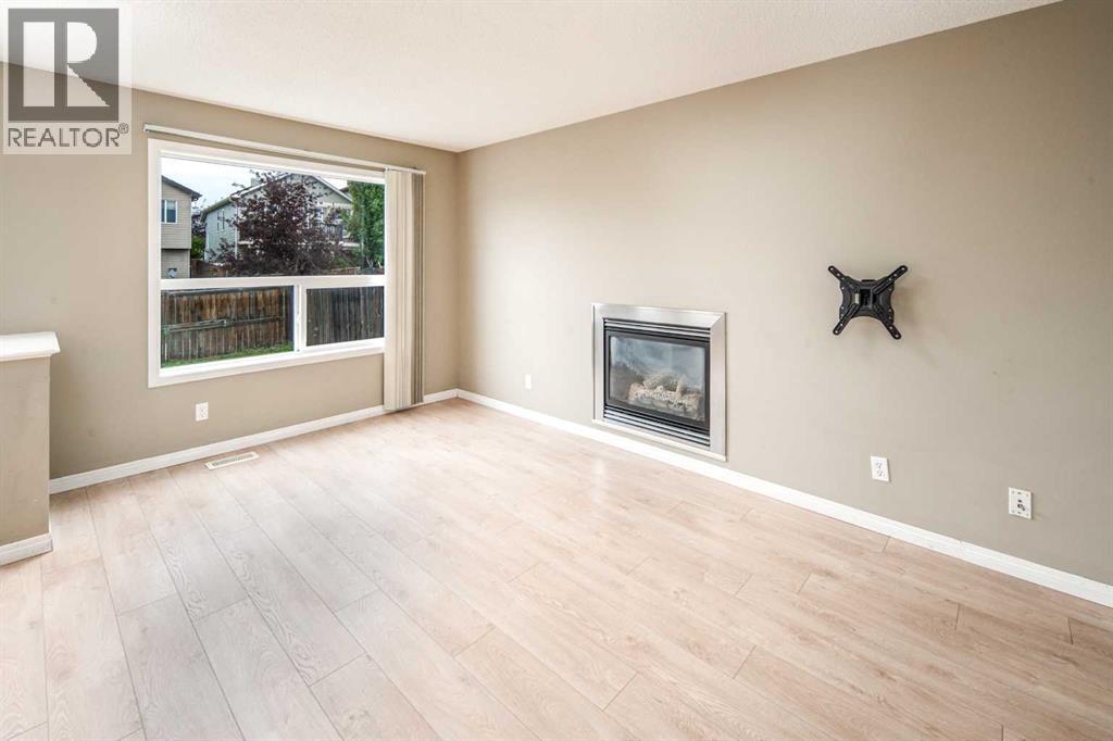 Photo 18 of 143 Covepark Green Ne, Calgary AB