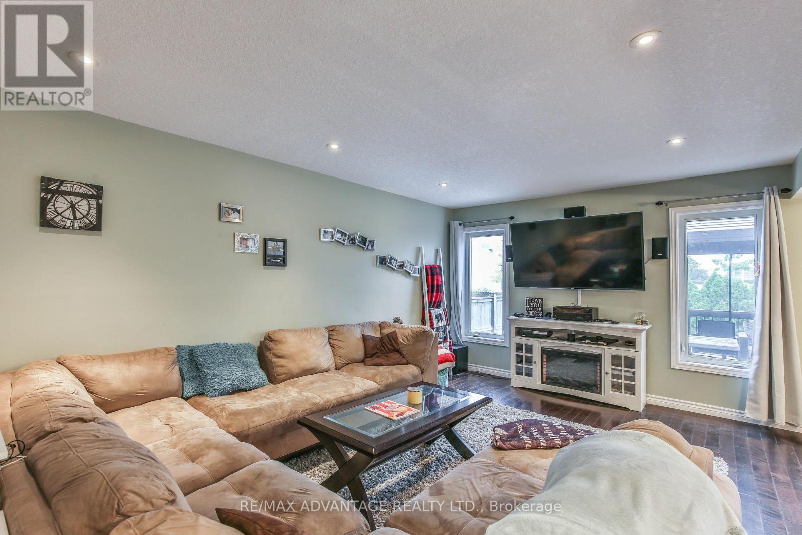 Photo 10 of 3389 Emilycarr Lane, London South ON