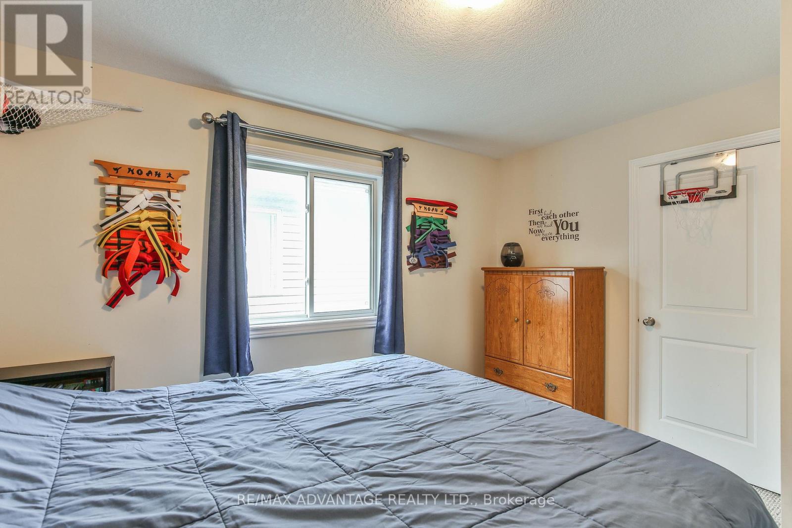 Photo 25 of 3389 Emilycarr Lane, London South ON