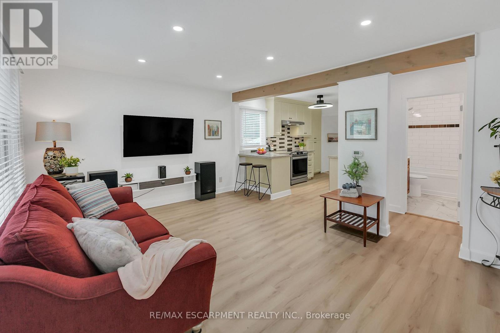 Photo 14 of 1 Waverley Road, St Catharines ON