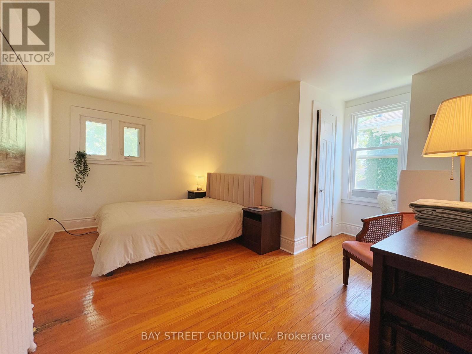 Photo 17 of 5152 Third Avenue, Niagara Falls ON