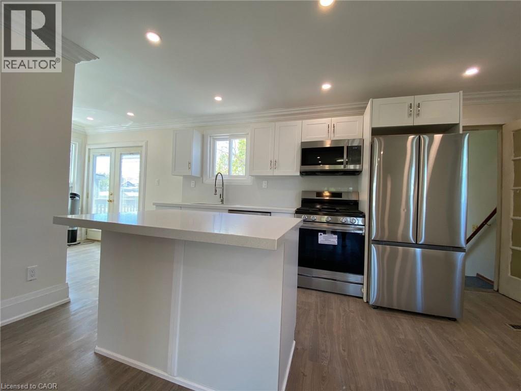 Photo 7 of 40 Bartlett Street, St Catharines ON