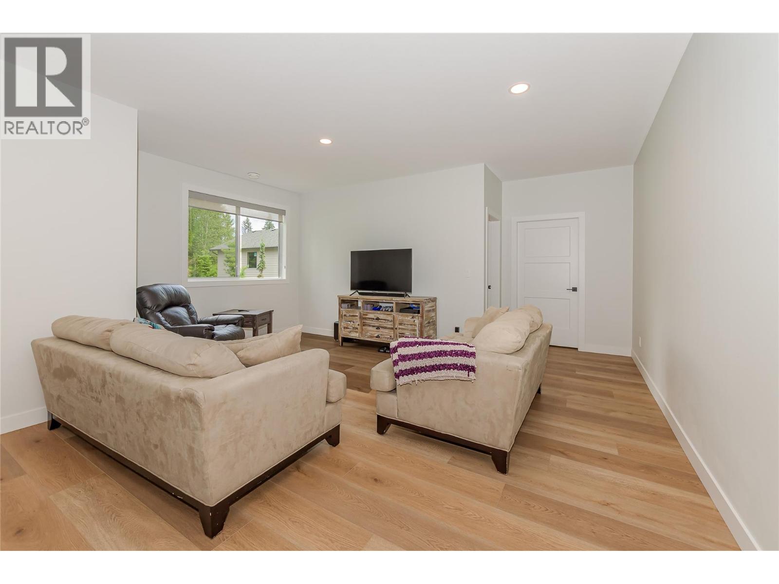 3475 Mabel Lake Place, Enderby