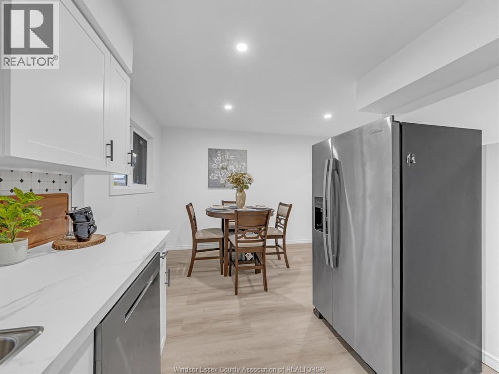 Photo 8 of 184 Ellis Street, Chatham ON