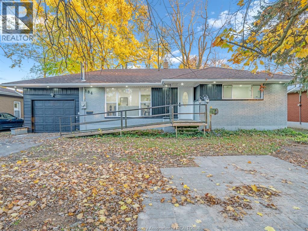 Photo 9 of 184 Ellis Street, Chatham ON