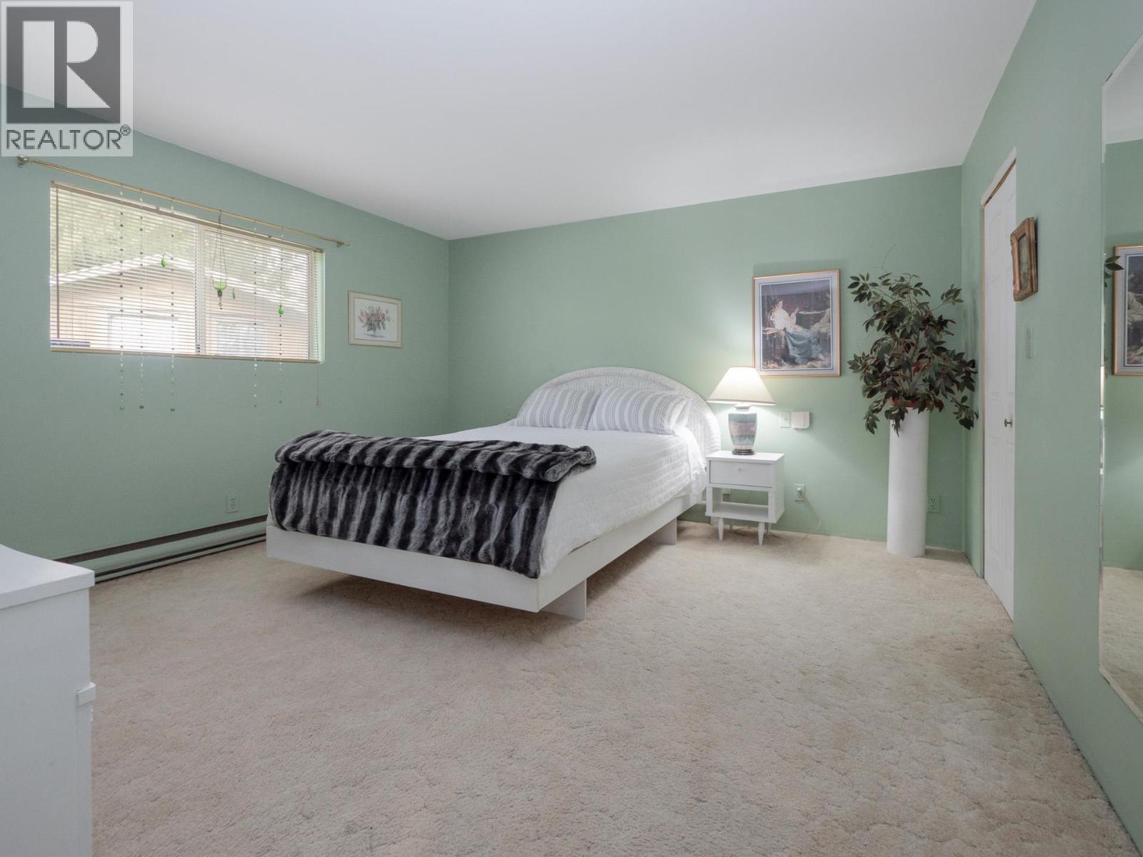 170 PIKE ROAD, Gibsons