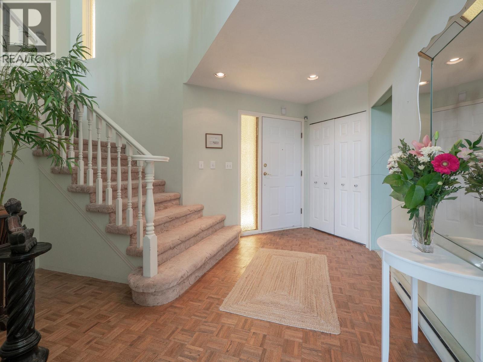 170 PIKE ROAD, Gibsons