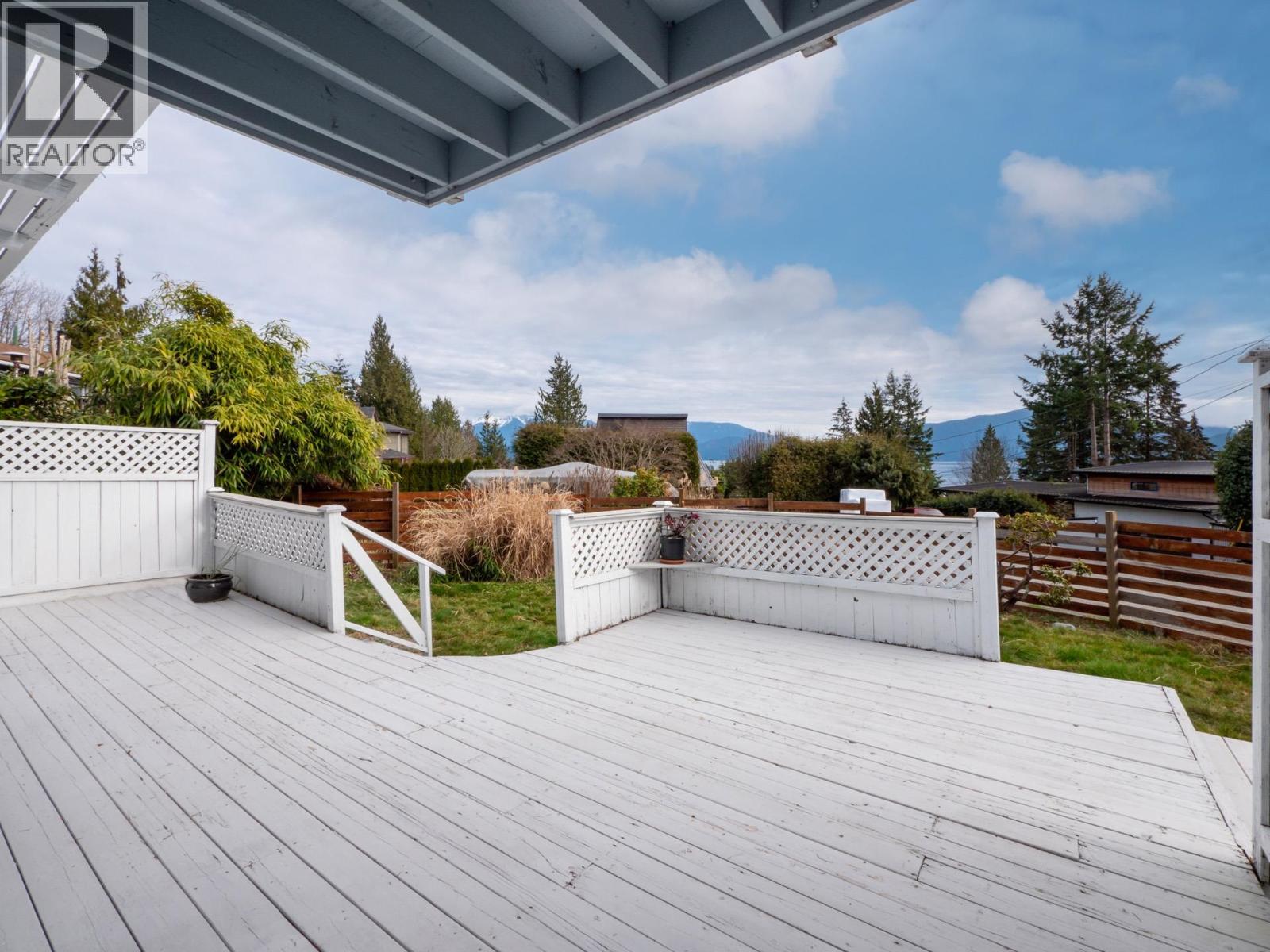 170 PIKE ROAD, Gibsons
