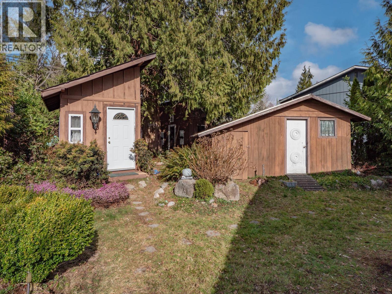 170 PIKE ROAD, Gibsons