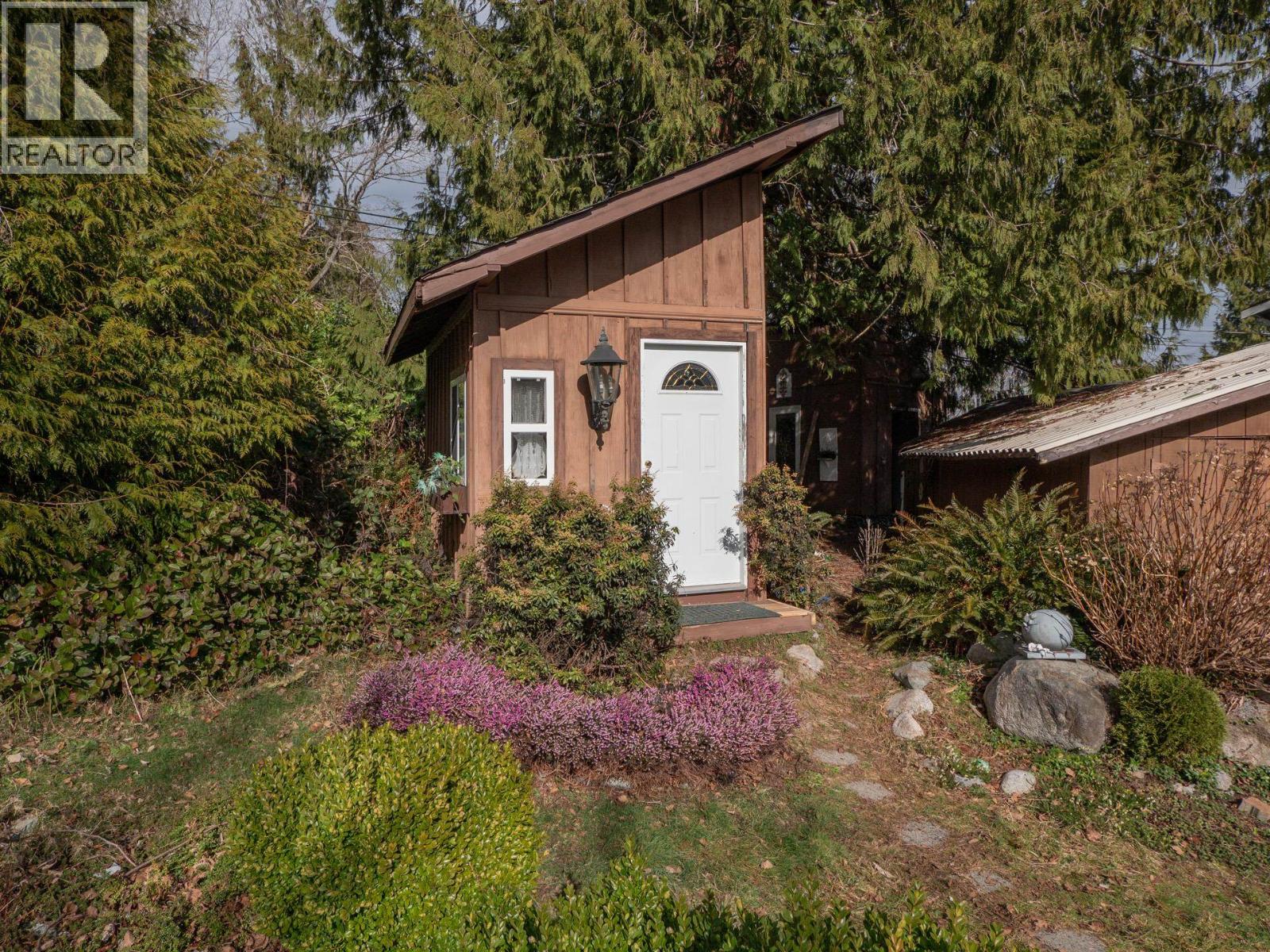 170 PIKE ROAD, Gibsons