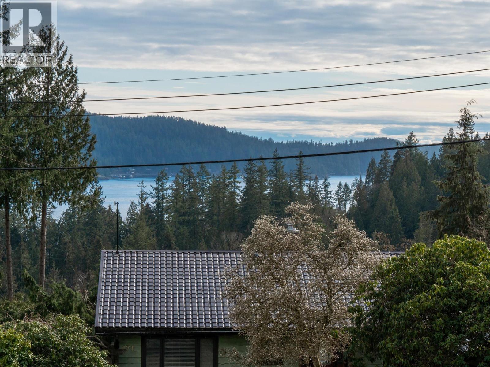 170 PIKE ROAD, Gibsons