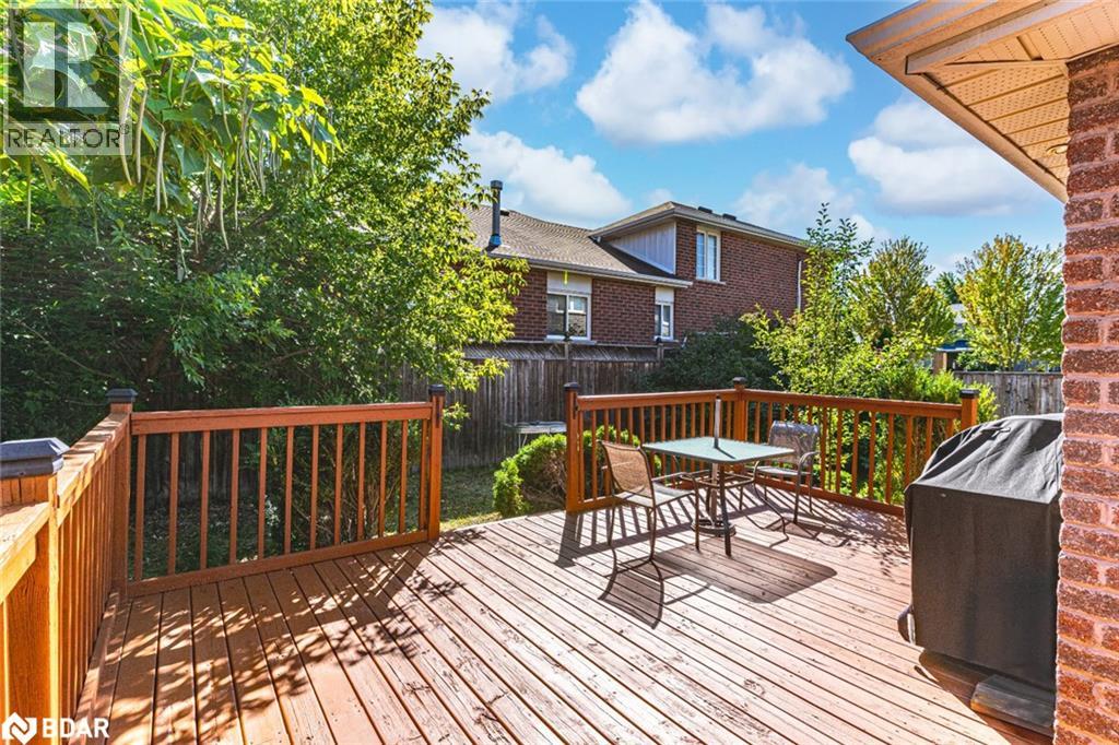 Photo 12 of 10 Stephanie Lane, Barrie ON