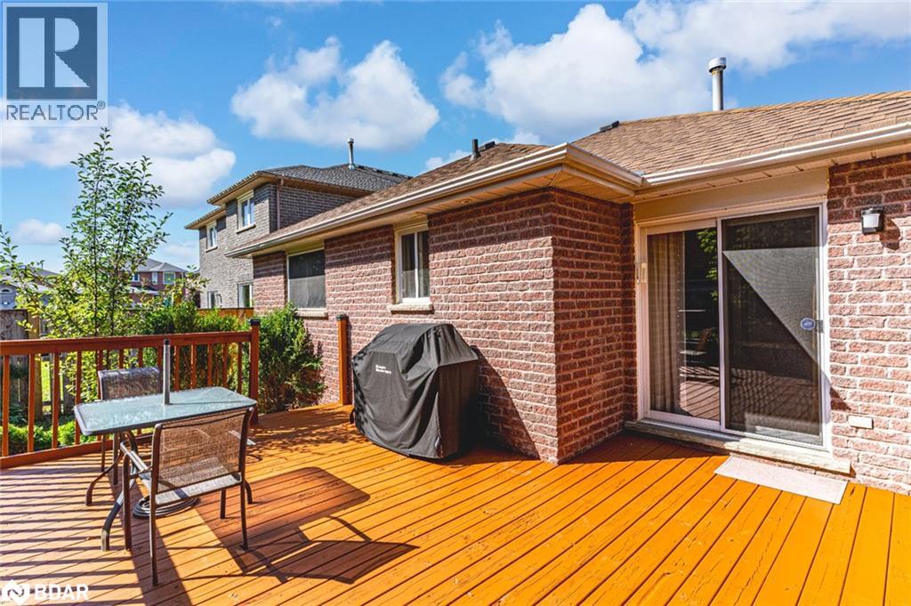 Photo 2 of 10 Stephanie Lane, Barrie ON