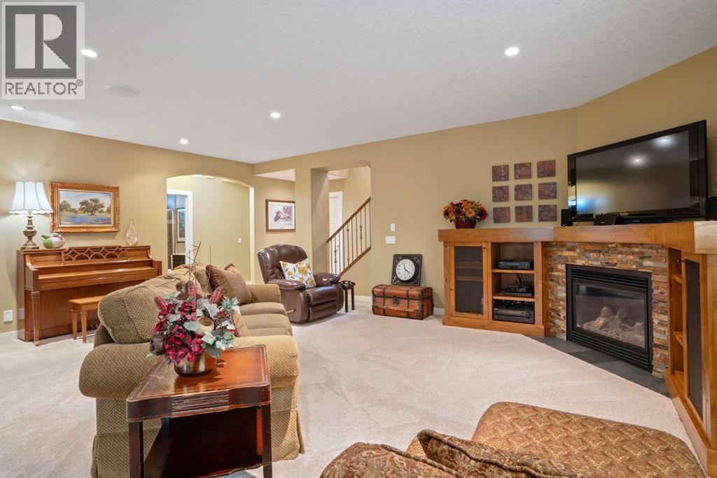 137 Elgin Estates Park SE, Calgary, Alberta
