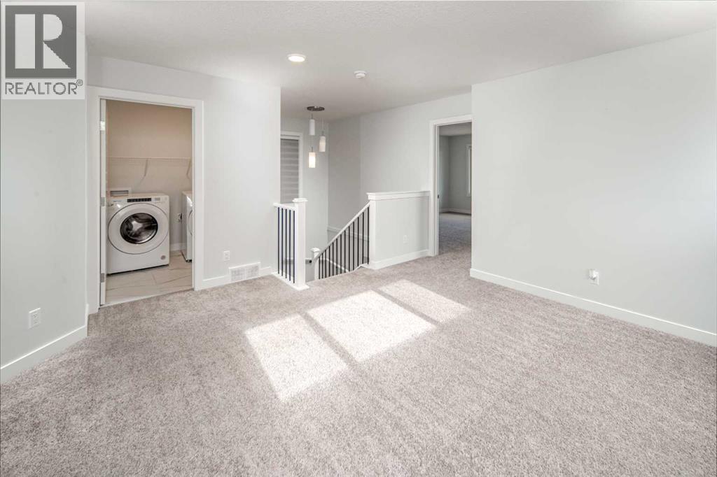 Photo 5 of 159 Ambleside Crescent Nw, Calgary AB