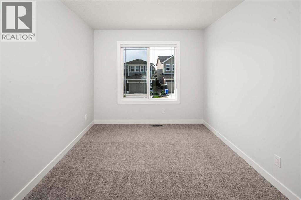 Photo 12 of 159 Ambleside Crescent Nw, Calgary AB