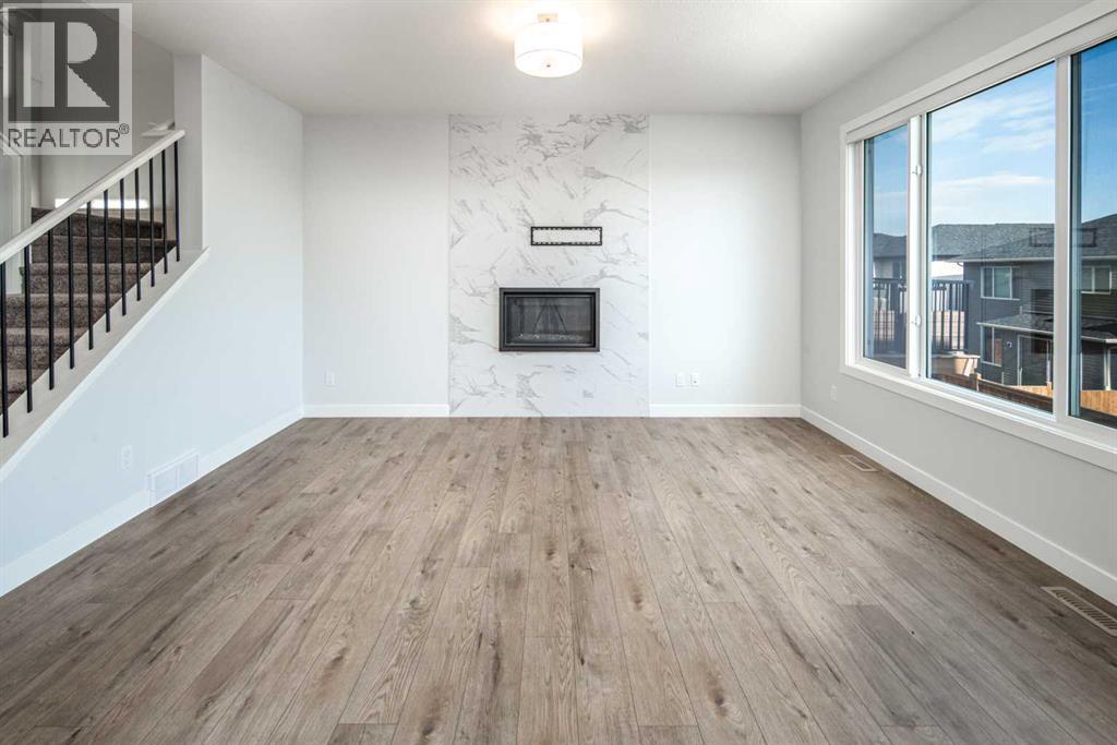 Photo 17 of 159 Ambleside Crescent Nw, Calgary AB