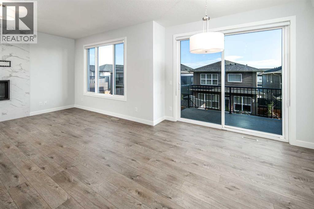 Photo 2 of 159 Ambleside Crescent Nw, Calgary AB
