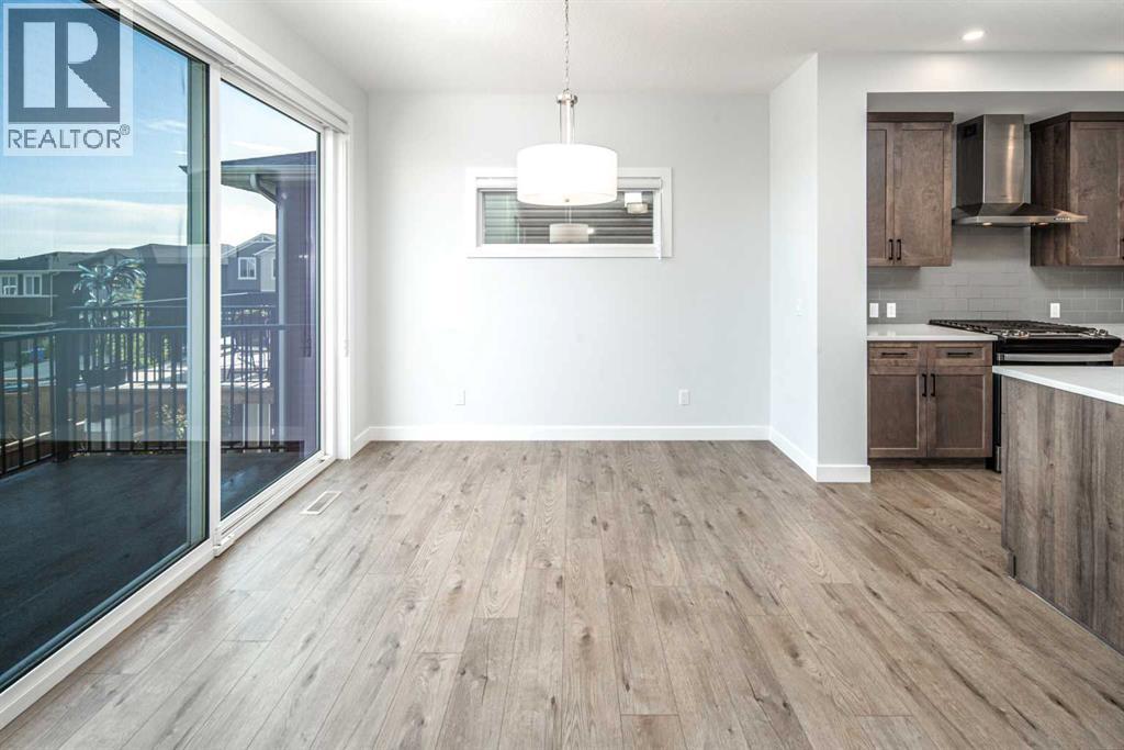 Photo 20 of 159 Ambleside Crescent Nw, Calgary AB