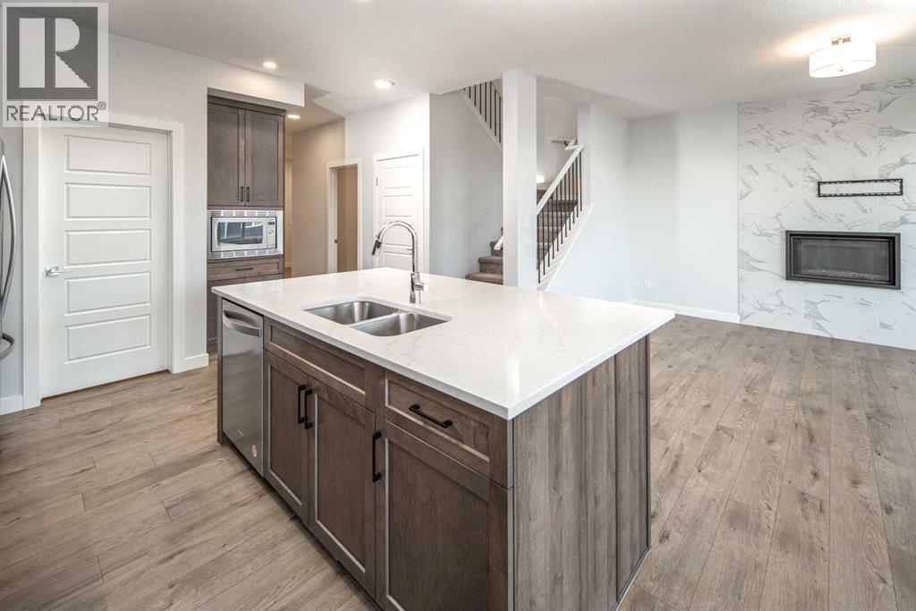 Photo 25 of 159 Ambleside Crescent Nw, Calgary AB
