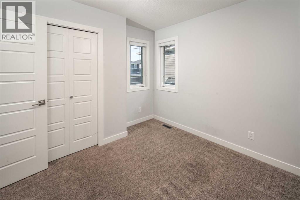 Photo 8 of 159 Ambleside Crescent Nw, Calgary AB