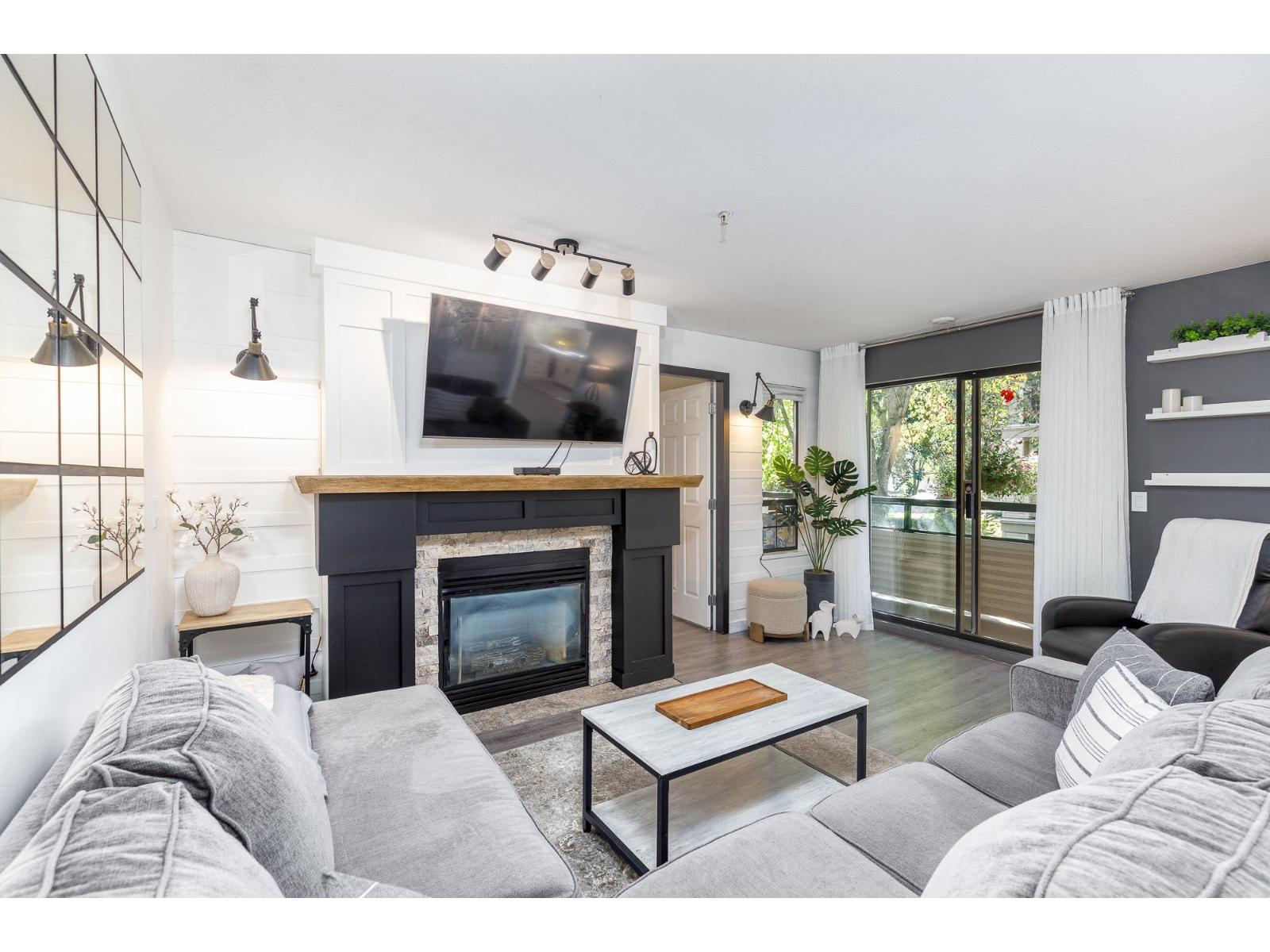 Photo 7 of 217 22025 48 Avenue, Langley BC