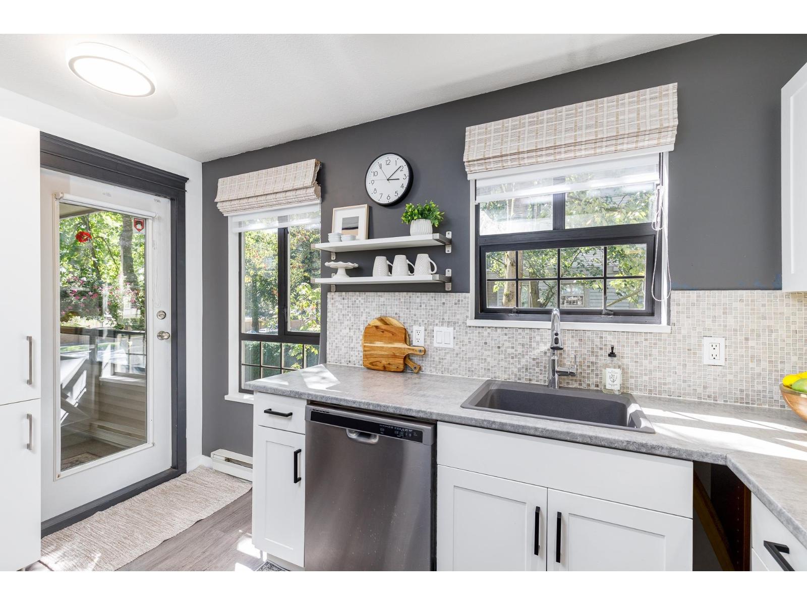 Photo 14 of 217 22025 48 Avenue, Langley BC