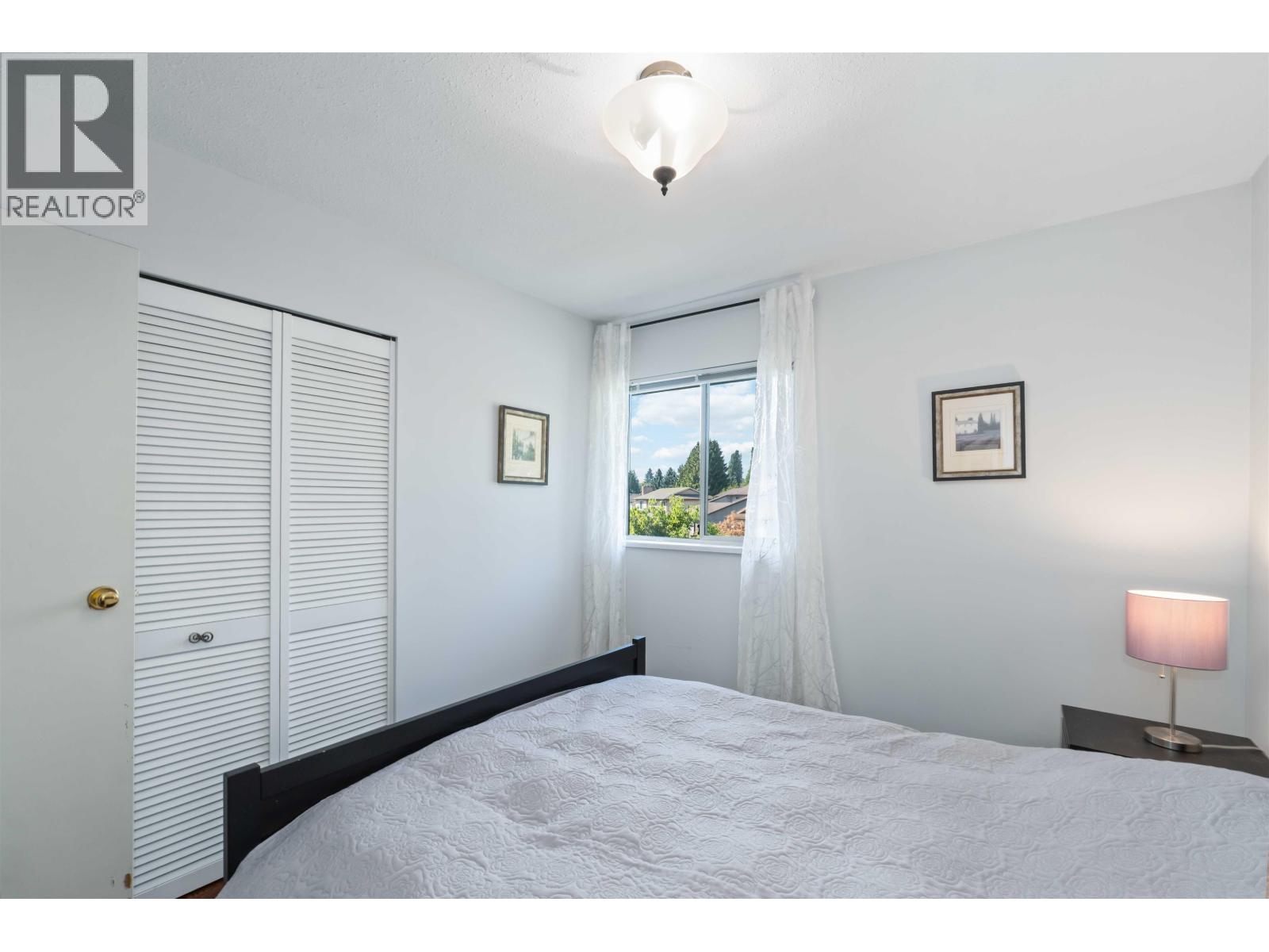 Photo 18 of 21064 Barker Avenue, Maple Ridge BC