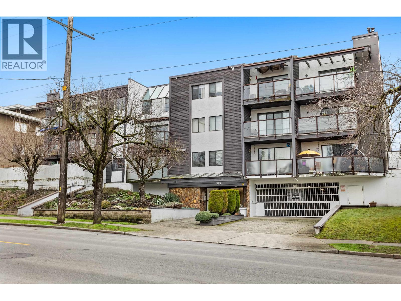 Photo 16 of 306 315 Tenth Street, New Westminster BC