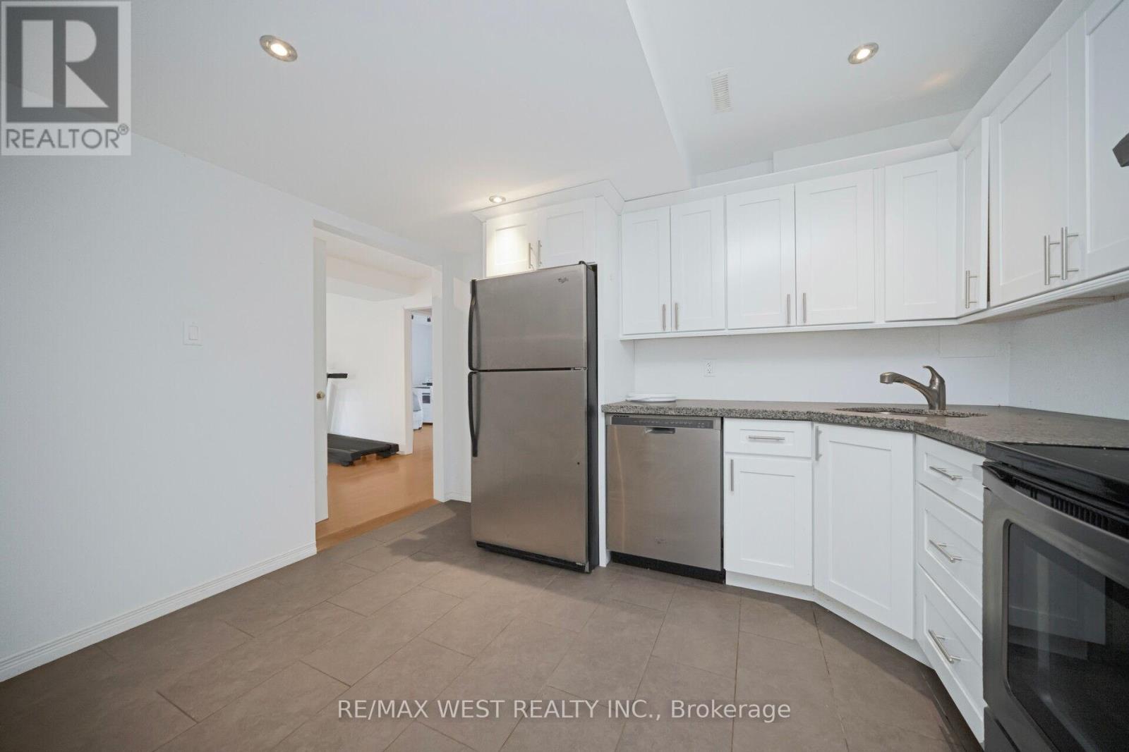 Photo 27 of 43 Flemington Drive, Caledon ON