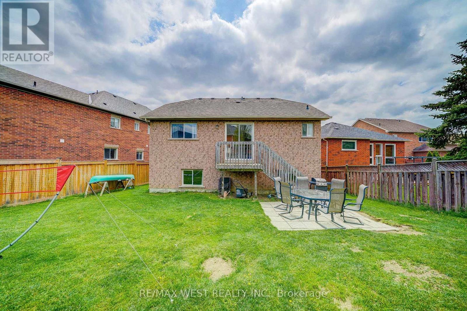 Photo 38 of 43 Flemington Drive, Caledon ON