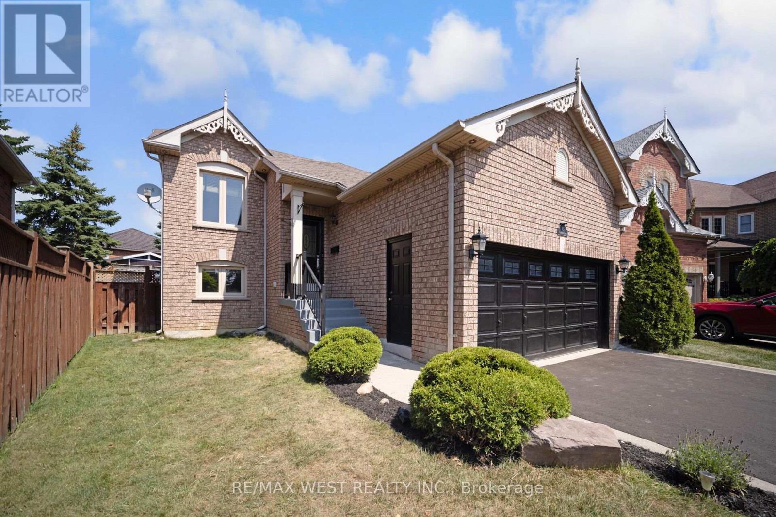 Photo 29 of 43 Flemington Drive, Caledon ON