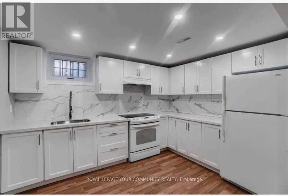 Photo 9 of 26 Brenda Avenue, Brampton ON