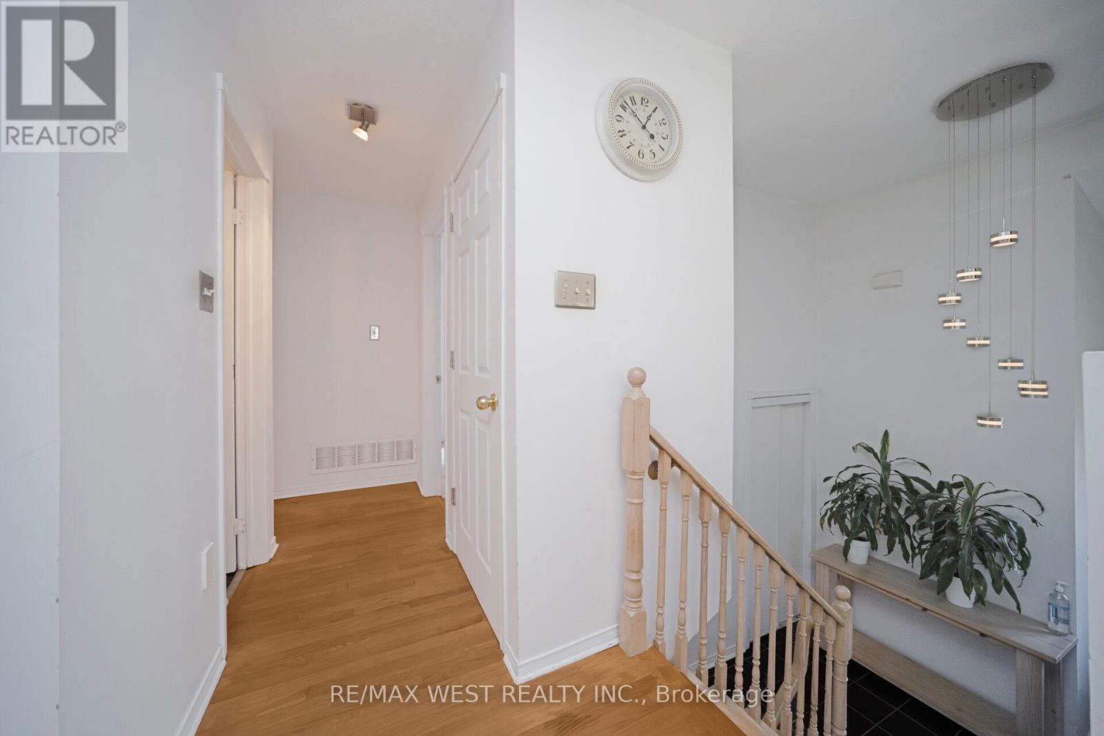 Photo 37 of 43 Flemington Drive, Caledon ON