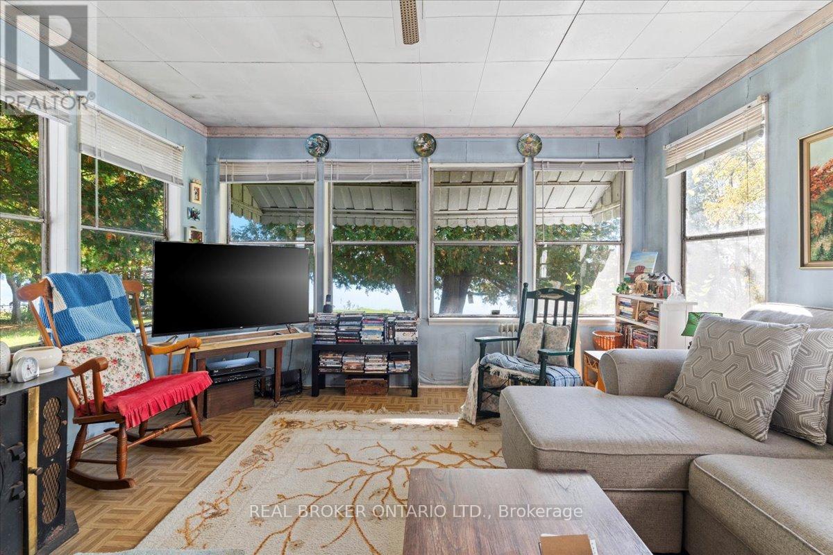 Photo 10 of 430 Lake Road, Trent Hills ON