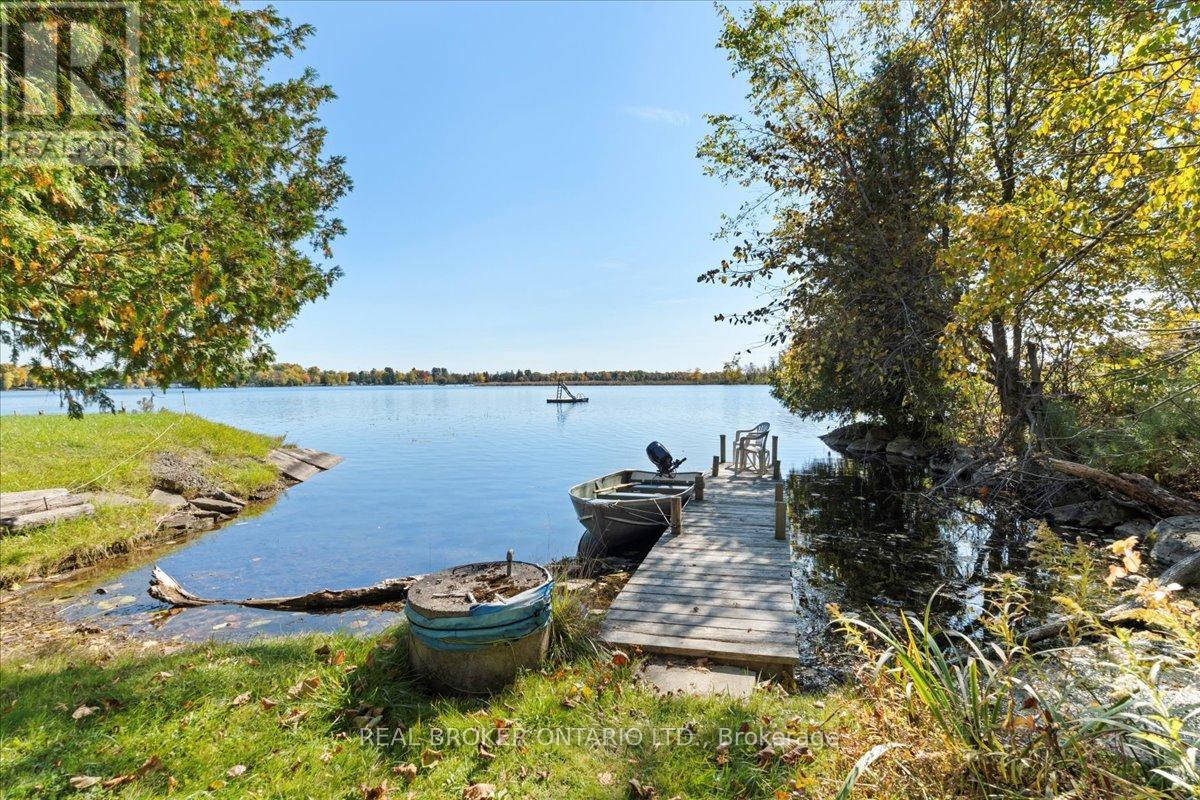 Photo 5 of 430 Lake Road, Trent Hills ON