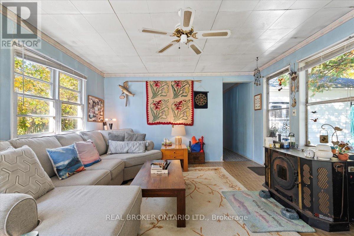 Photo 22 of 430 Lake Road, Trent Hills ON