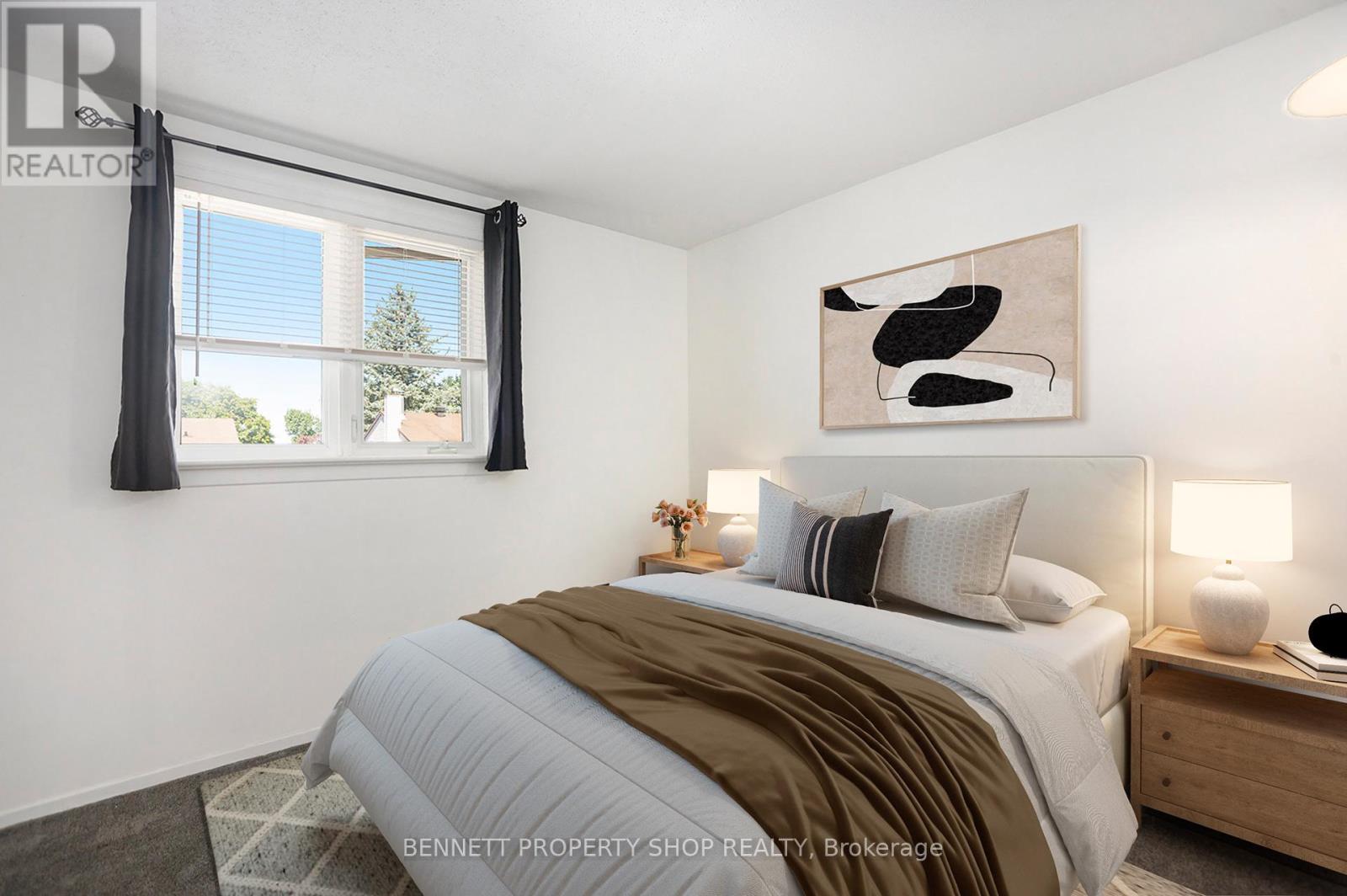 Photo 2 of 846 Borland Drive, Ottawa ON