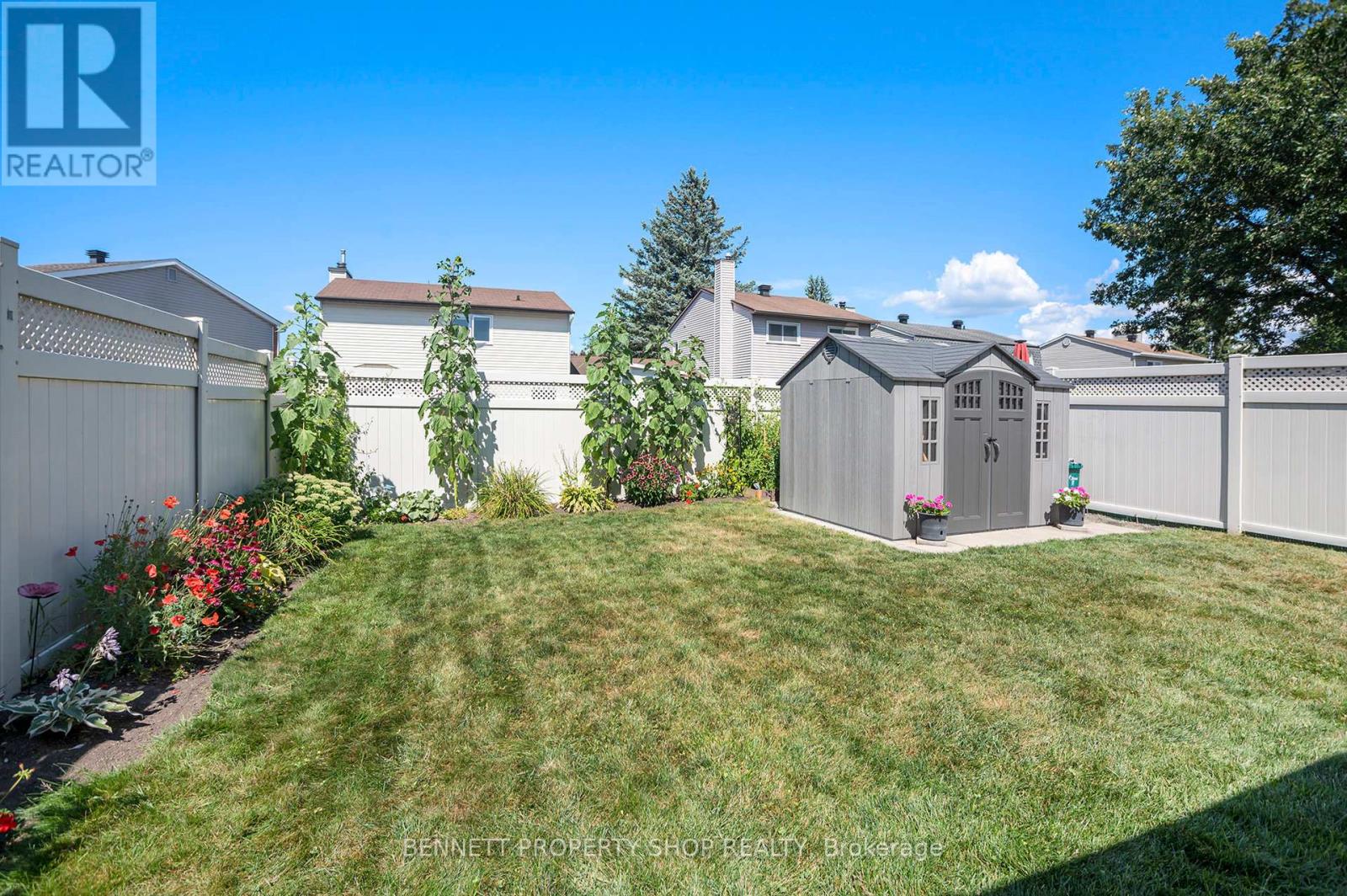 Photo 10 of 846 Borland Drive, Ottawa ON