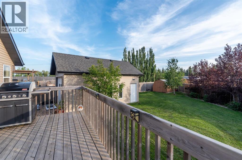 Photo 9 of 1304 54 Avenueclose, Lloydminster AB
