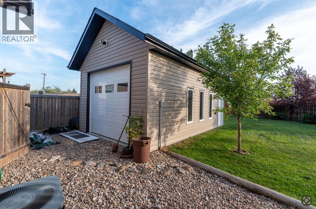 Photo 19 of 1304 54 Avenueclose, Lloydminster AB