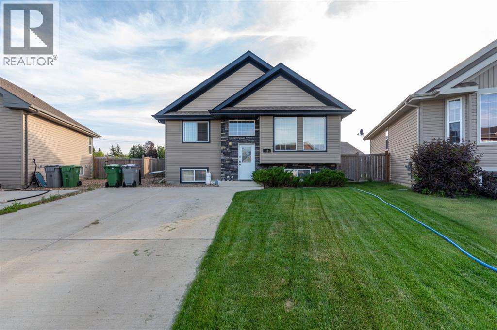 Photo 6 of 1304 54 Avenueclose, Lloydminster AB